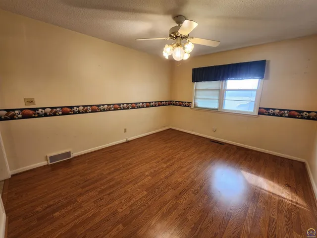 $375,000 | 763 Rd T, Hartford, KS 66854