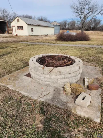$375,000 | 763 Rd T, Hartford, KS 66854