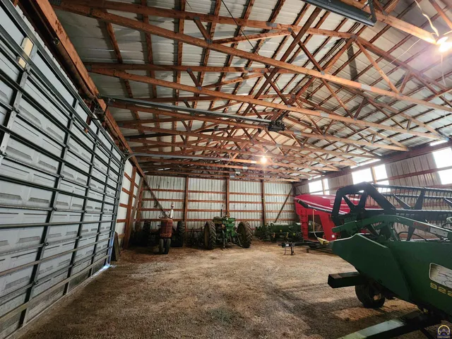 $375,000 | 763 Rd T, Hartford, KS 66854