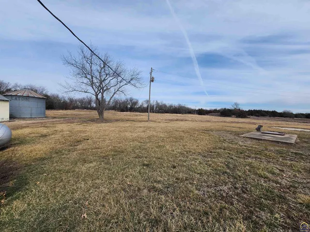 $375,000 | 763 Rd T, Hartford, KS 66854