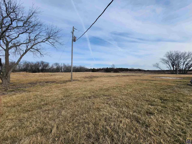 $375,000 | 763 Rd T, Hartford, KS 66854
