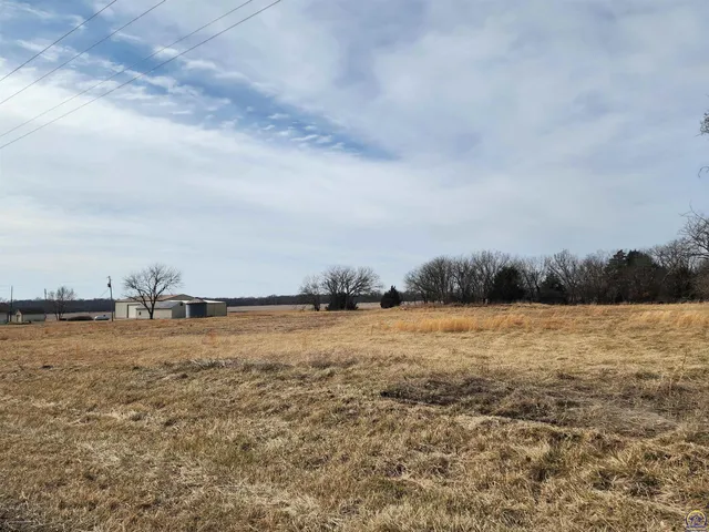 $375,000 | 763 Rd T, Hartford, KS 66854