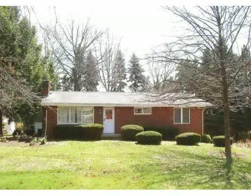 109 Freedom Road Butler, PA 16001 - Photo 1 of 5 Exterior Front.
