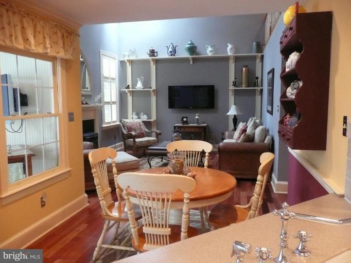 3205 Breckenridge Way Riva, MD 21140 - Photo 20 of 30 a view of a livingroom with furniture and a flat screen tv