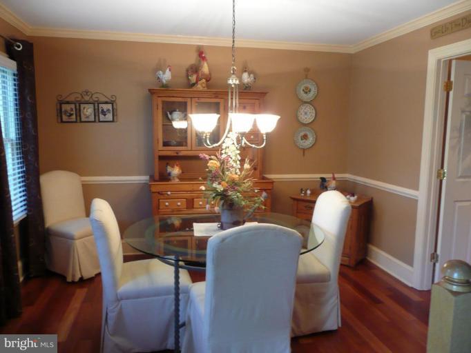 3205 Breckenridge Way Riva, MD 21140 - Photo 7 of 30 a dining room with furniture and window