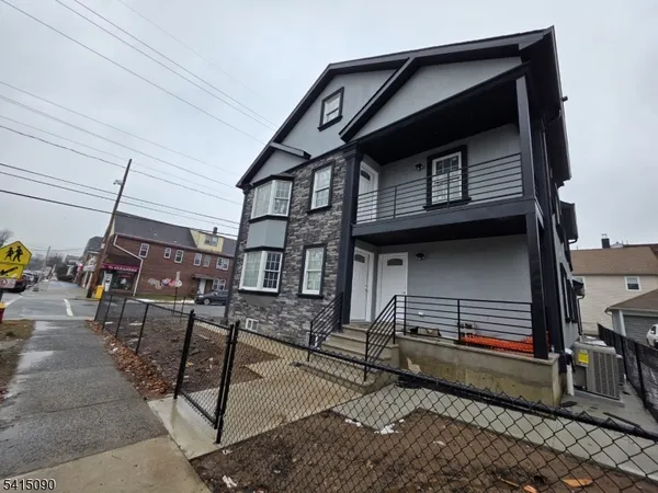 $3,200 | 260 Trenton Avenue, Paterson, NJ 07503