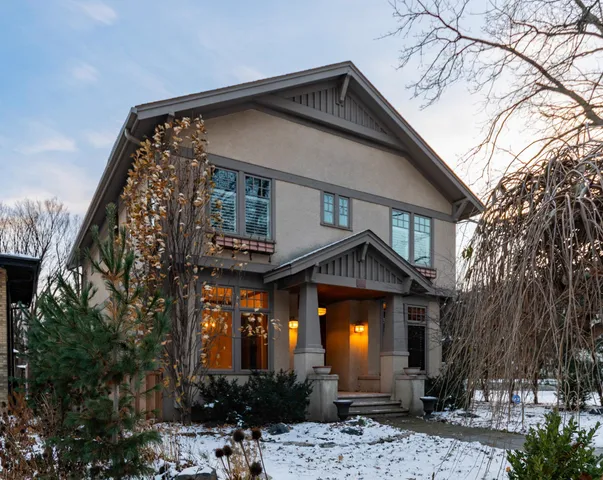 $1,600,000 | 582 Summit Avenue, St. Paul, MN 55102