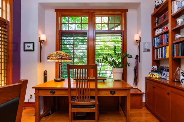 $1,600,000 | 582 Summit Avenue, St. Paul, MN 55102