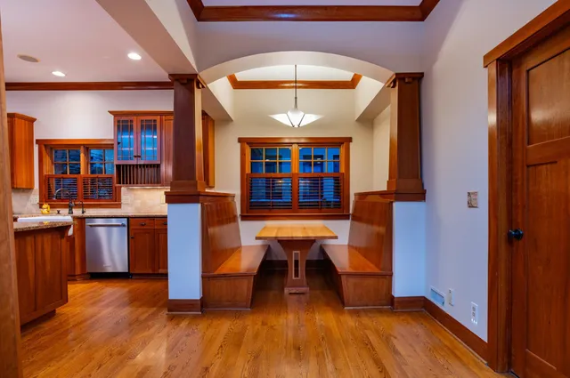 $1,600,000 | 582 Summit Avenue, St. Paul, MN 55102