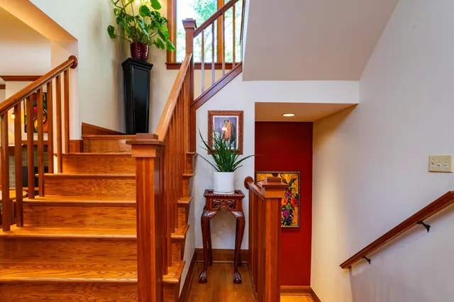 $1,600,000 | 582 Summit Avenue, St. Paul, MN 55102