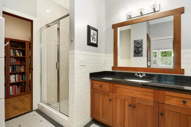 $1,600,000 | 582 Summit Avenue, St. Paul, MN 55102