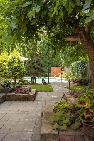 $1,600,000 | 582 Summit Avenue, St. Paul, MN 55102