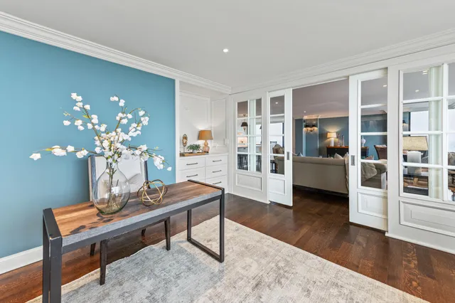 $1,295,000 | 929 North Astor Street, Unit 2706/2708, Milwaukee, WI 53202