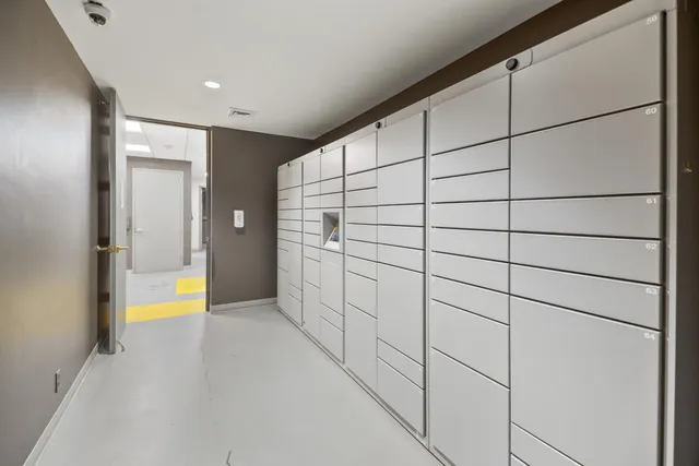 $1,295,000 | 929 North Astor Street, Unit 2706/2708, Milwaukee, WI 53202