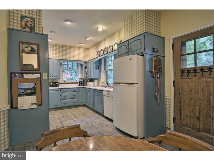 136 4th Street Shillington, PA 19607 - Photo 8 of 18 Kitchen