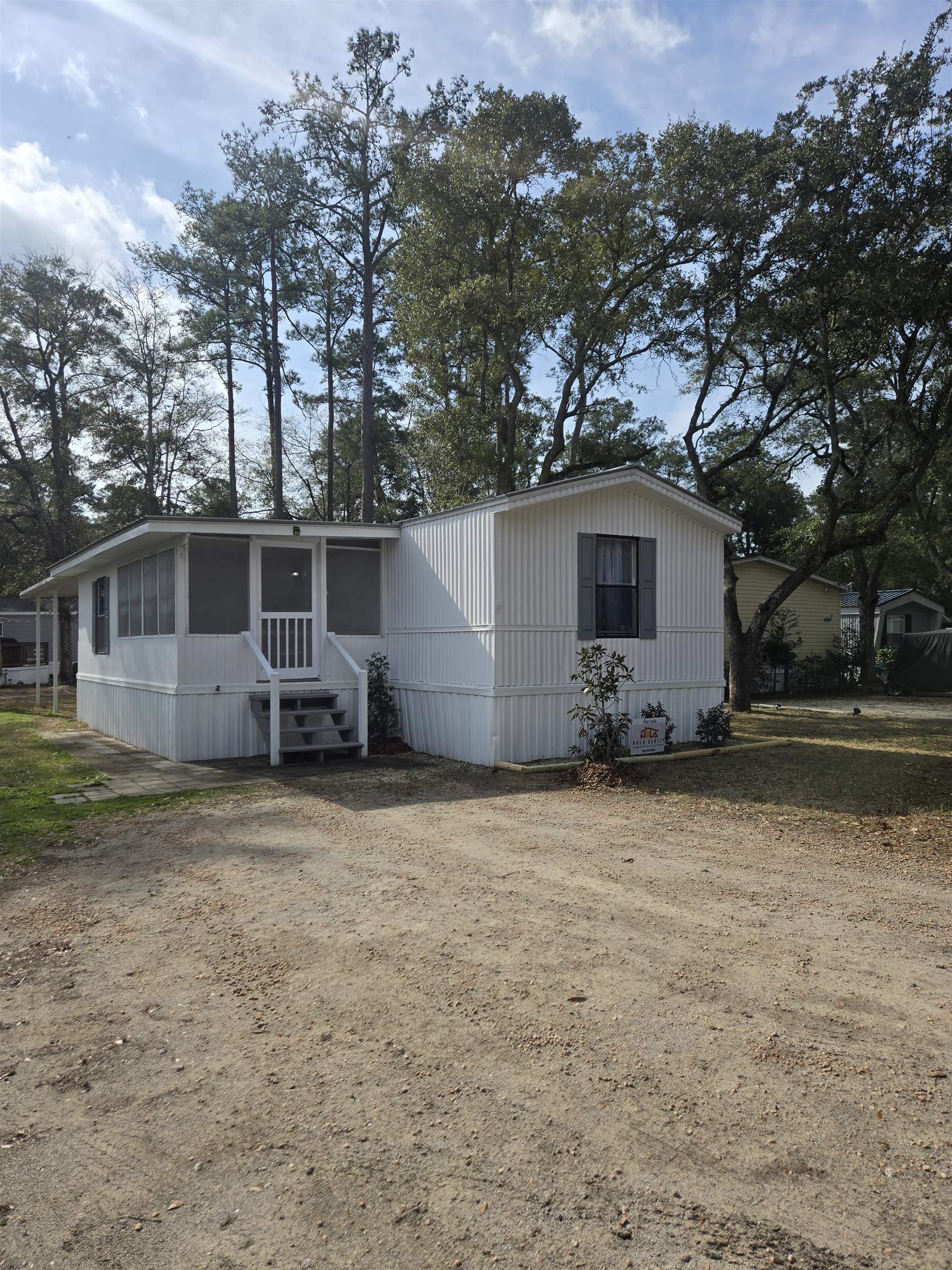 491 Clubhouse Road Murrells Inlet, SC 29576 - Photo 4 of 49 Gallery Image 4