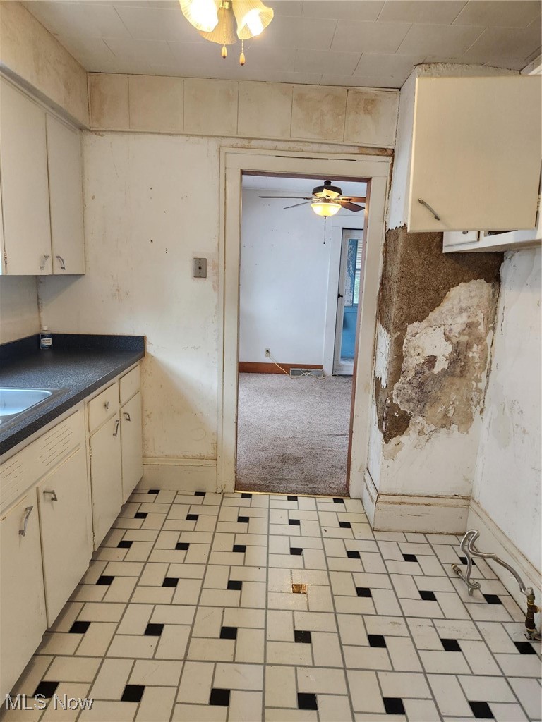 1227 Murray Avenue Akron, OH 44310 - Photo 10 of 19