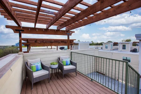 $489,900 | 1201 Beaconsfield Lane, Unit 108, Arlington, TX 76011