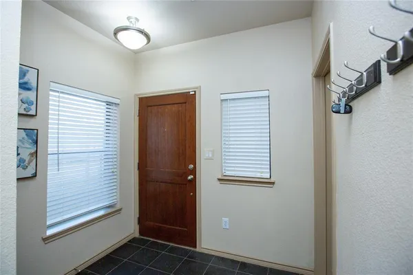 $489,900 | 1201 Beaconsfield Lane, Unit 108, Arlington, TX 76011