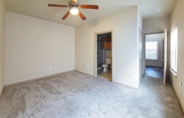 $489,900 | 1201 Beaconsfield Lane, Unit 108, Arlington, TX 76011