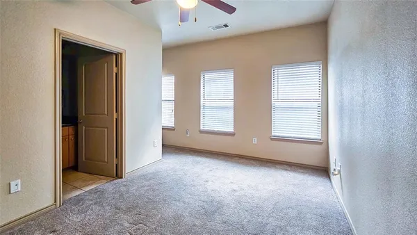 $489,900 | 1201 Beaconsfield Lane, Unit 108, Arlington, TX 76011