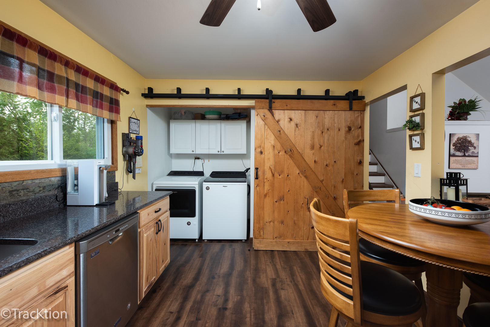 543 White Birch Road Lindenhurst, IL 60046 - Photo 8 of 17 Gallery Image 8
