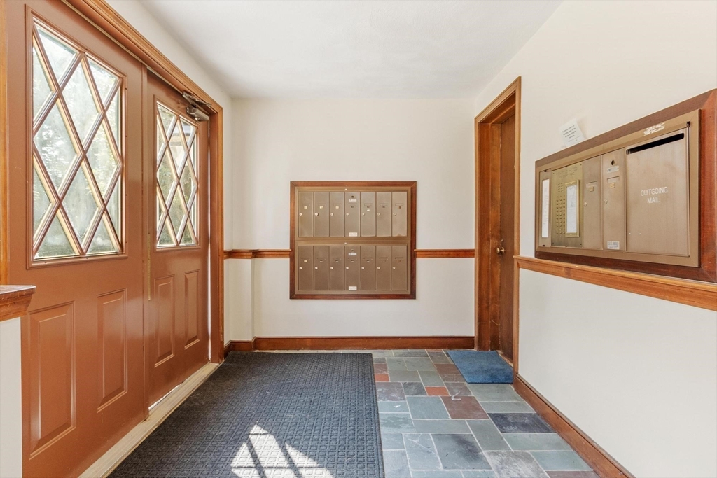 420 Great Road, Unit C1 Acton, MA 01720 - Photo 26 of 29 a view of an entryway