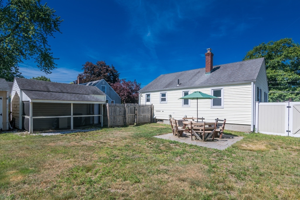 73 Catalpa Terrace Springfield, MA 01119 - Photo 7 of 31