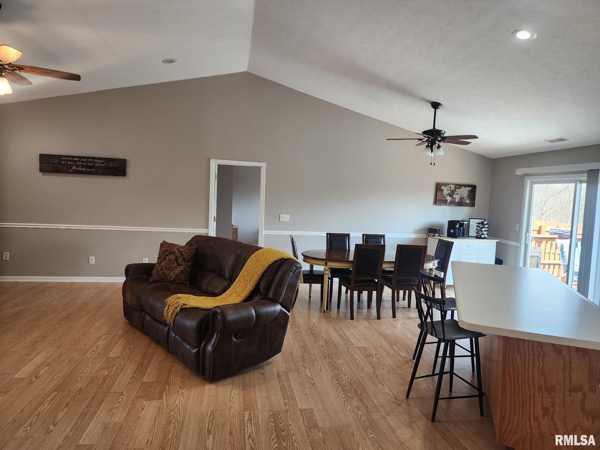 854 Power Plant Road Marion, IL 62959 - Photo 5 of 39