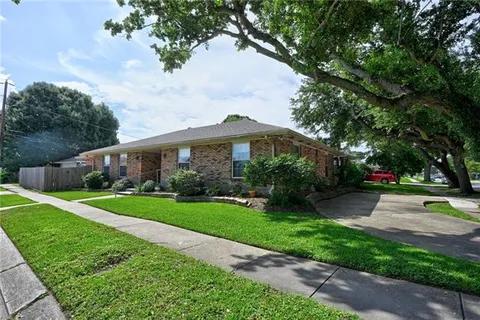 $320,000 | 3840 Melvile Dewey Drive, Metairie, LA 70002