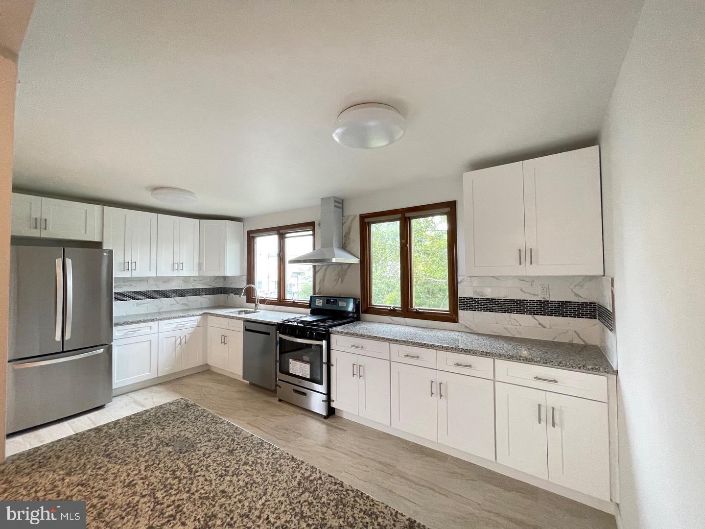 10834 Perrin Road Philadelphia, PA 19154 - Photo 4 of 10