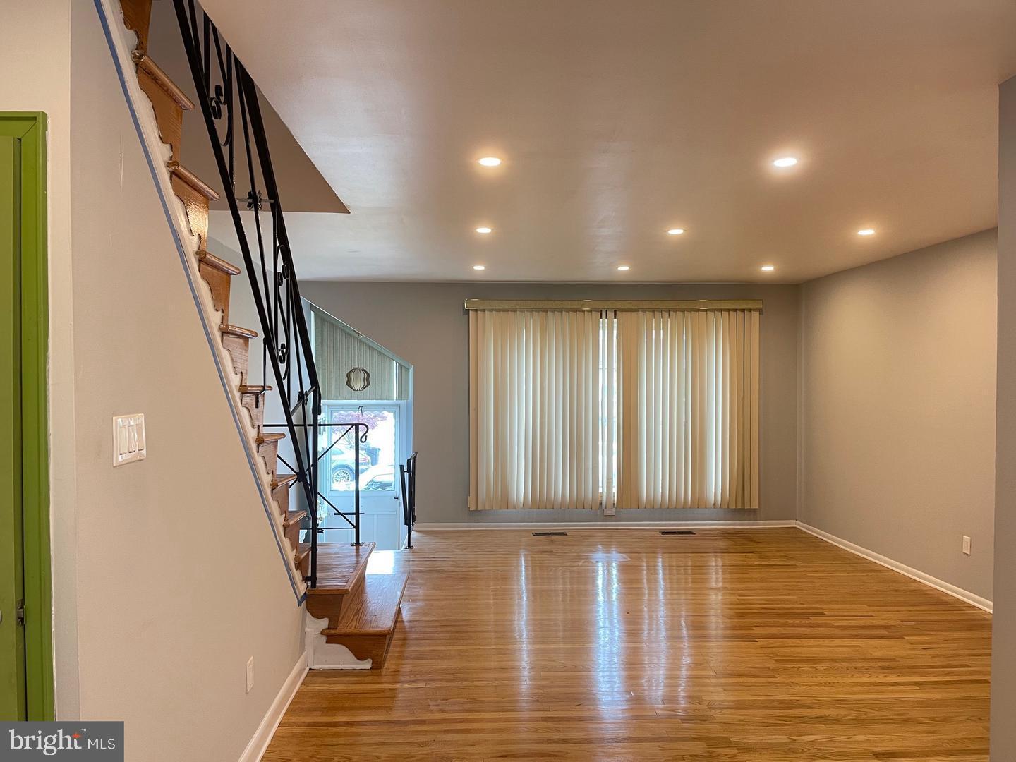 10834 Perrin Road Philadelphia, PA 19154 - Photo 5 of 10