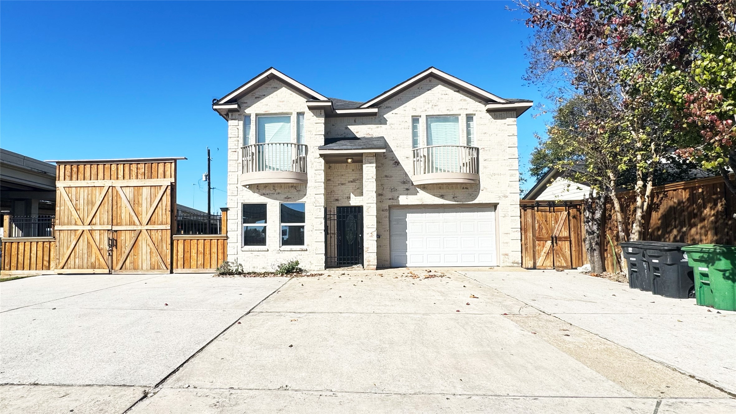 6623 Gulf Freeway Houston, TX 77087 - Photo 2 of 38