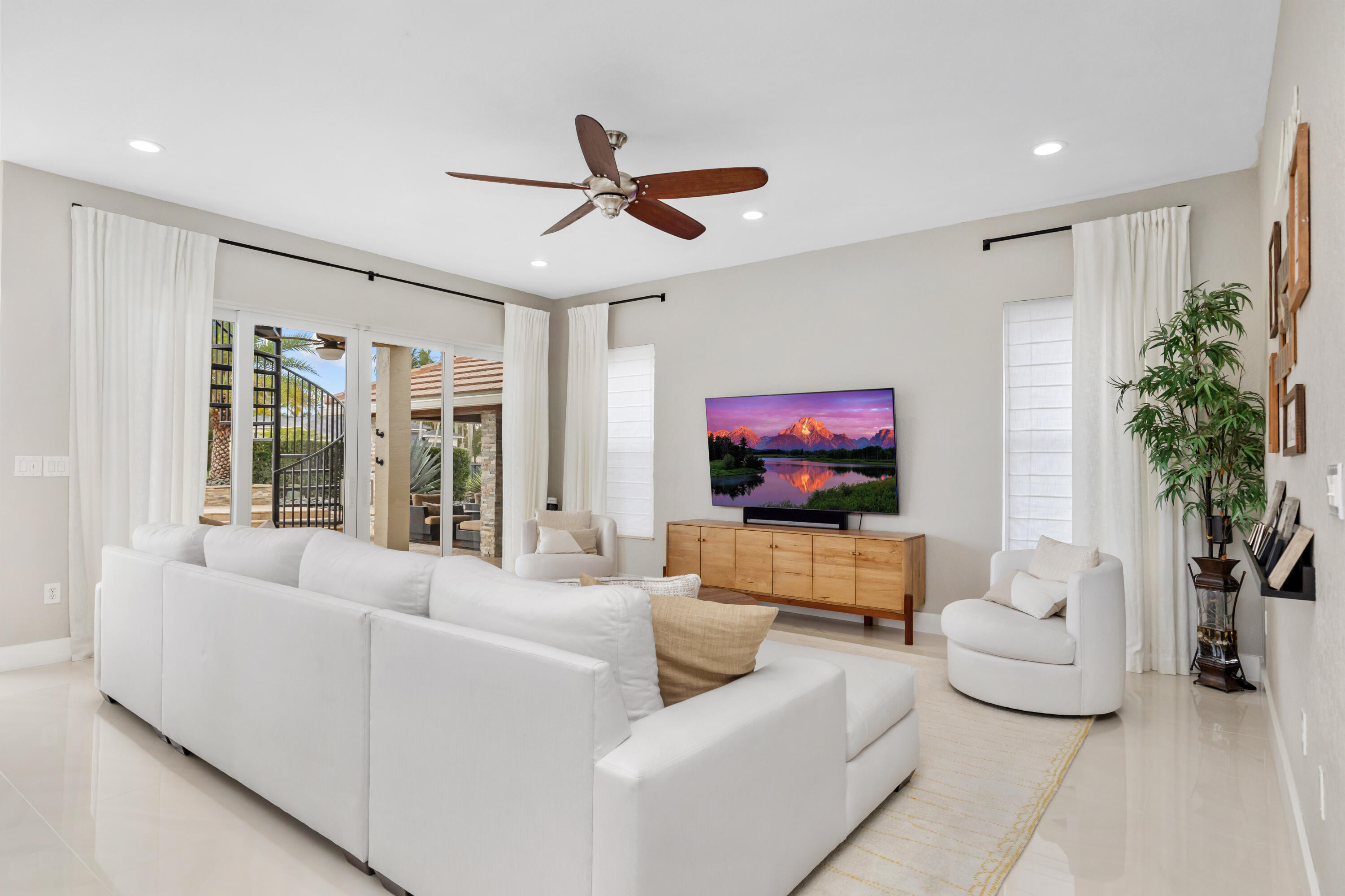 19132 Streamside Court Boca Raton, FL 33498 - Photo 6 of 114 1I6A0574