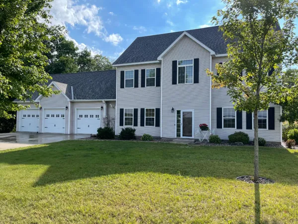$604,000 | 23268 Oakview Heights Drive, Fergus Falls, MN 56537