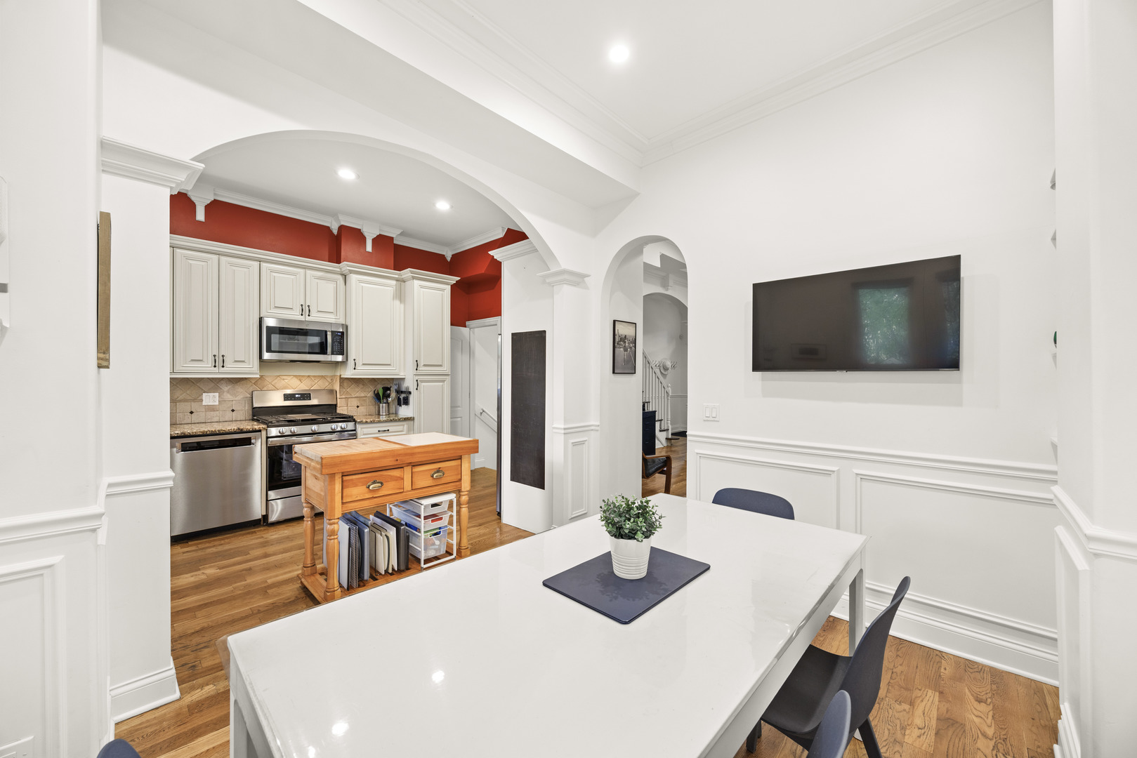 2142 West Bowler Street Chicago, IL 60612 - Photo 8 of 37