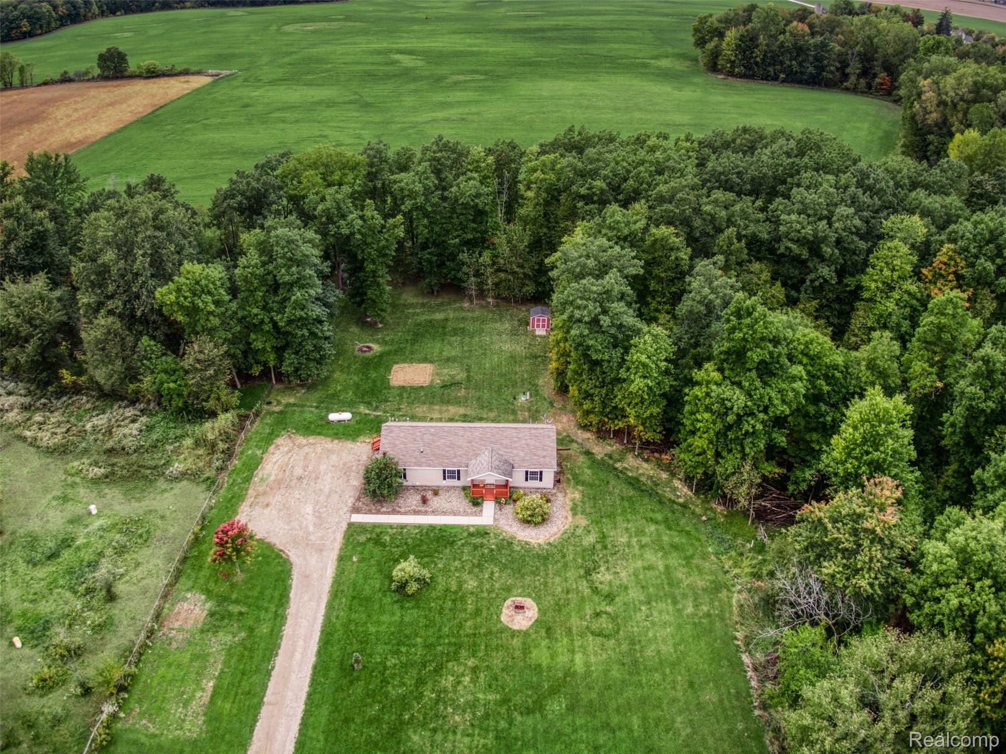 7805 North Nicholson Road Fowlerville, MI 48836 - Photo 34 of 36 DJI_0107_12.jpg