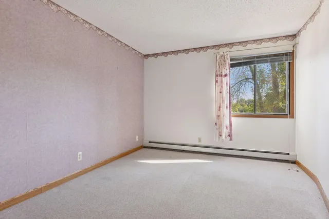 $147,500 | 5697 Green Cir Drive, Unit 219, Minnetonka, MN 55343