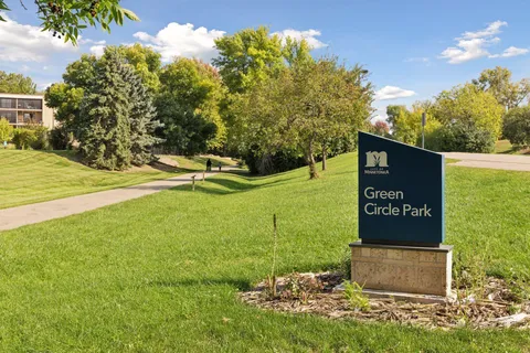 $149,500 | 5697 Green Cir Drive, Unit 219, Minnetonka, MN 55343