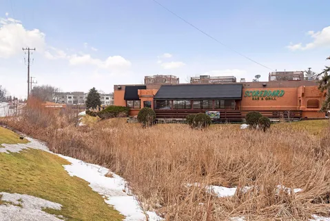 $149,500 | 5697 Green Cir Drive, Unit 219, Minnetonka, MN 55343