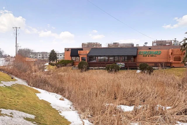 $149,500 | 5697 Green Cir Drive, Unit 219, Minnetonka, MN 55343