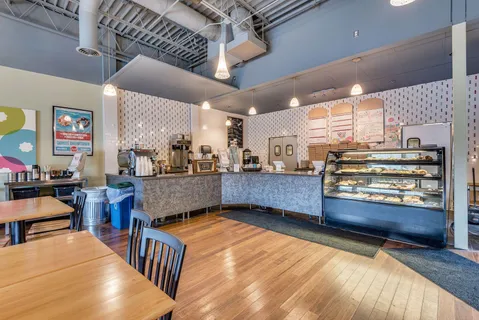 $149,500 | 5697 Green Cir Drive, Unit 219, Minnetonka, MN 55343