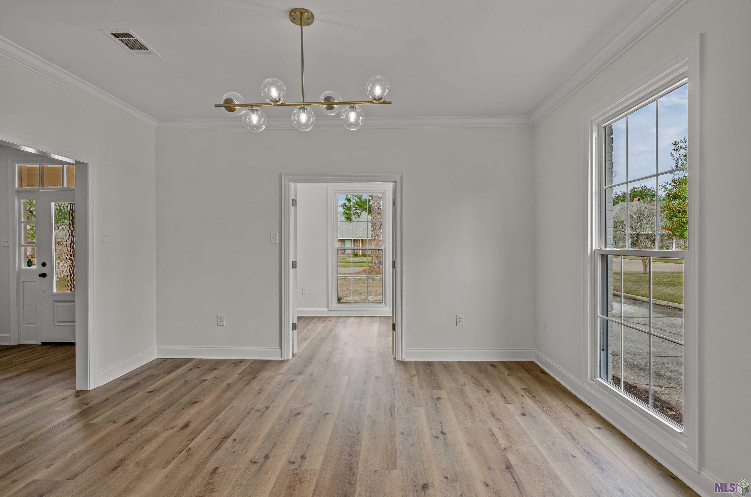 4605 Pine Ridge Drive Baton Rouge, LA 70809 - Photo 3 of 20 Gallery Image 3