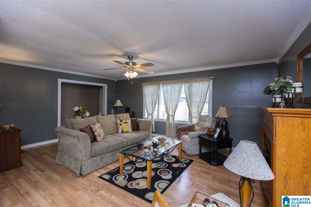 135 Brantley Lake Road Alabaster, AL 35114 - Photo 6 of 37