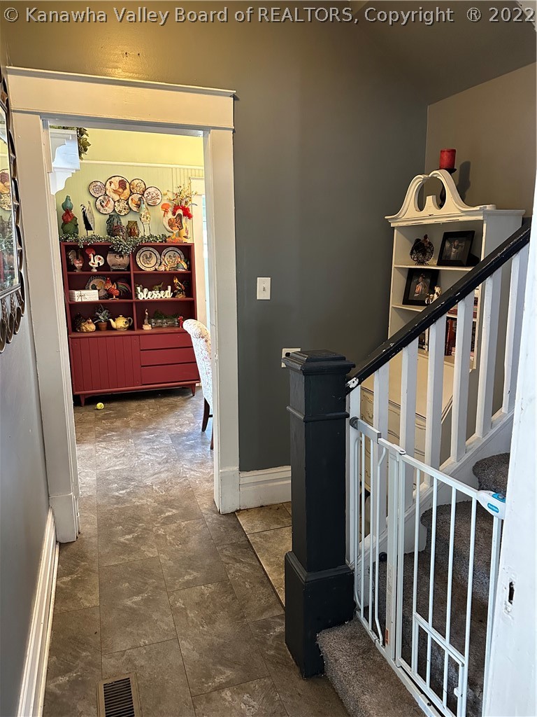 574 Stratton Street Logan, WV 25601 - Photo 20 of 37 Gallery Image 20