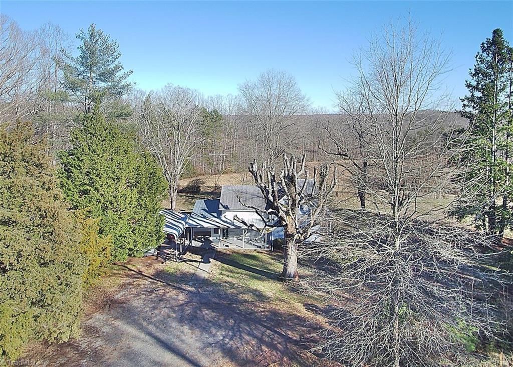5148 Baker Road East Bend, NC 27018 - Photo 8 of 16 Gallery Image 8