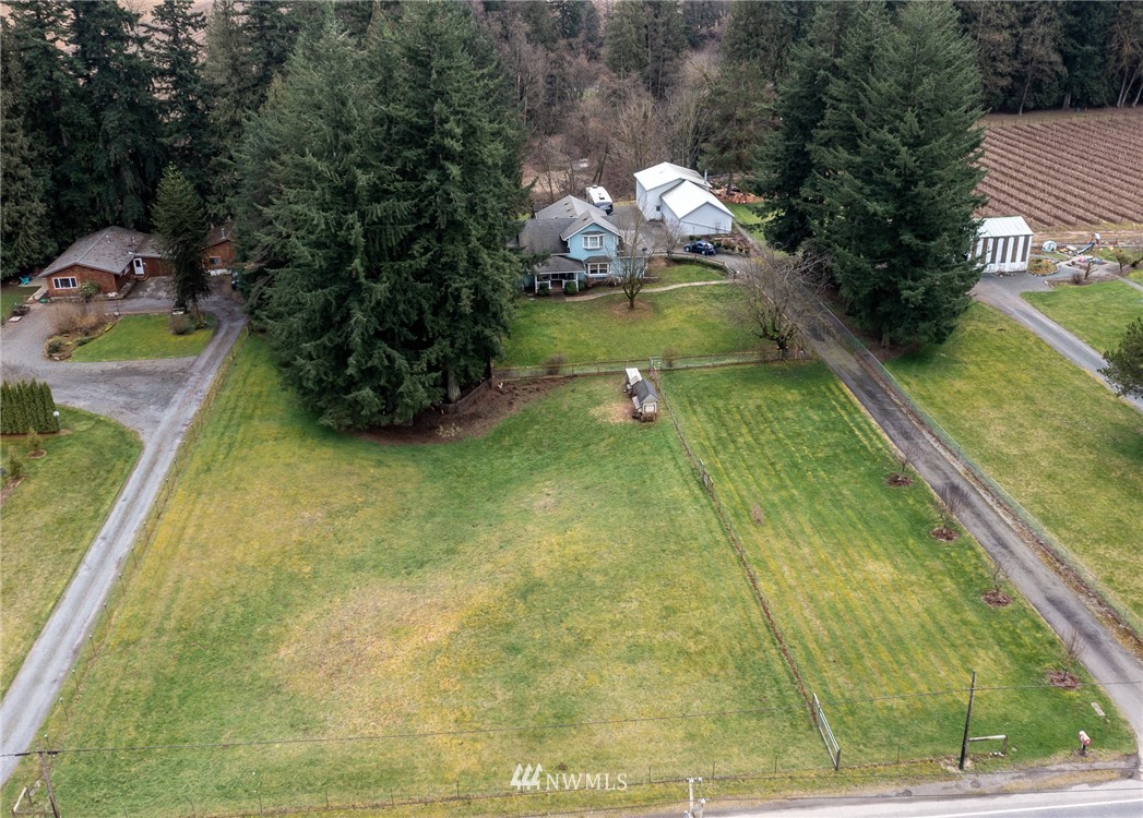 843 Loomis Trail Road Lynden, WA 98264 - Photo 28 of 33 a view of swimming pool