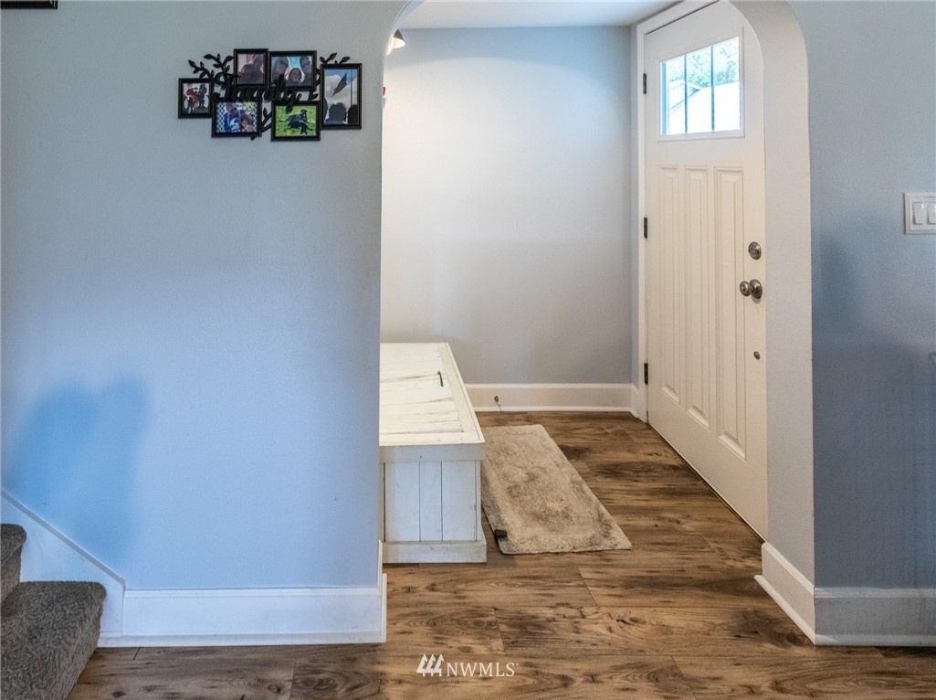 843 Loomis Trail Road Lynden, WA 98264 - Photo 4 of 33