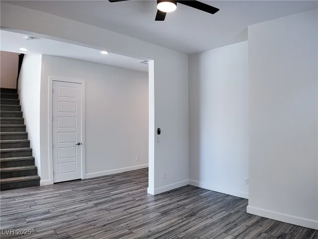 $5,575 | 5817 Yellow Ridge Avenue, Las Vegas, NV 89131