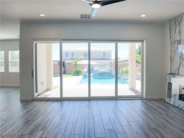 $5,575 | 5817 Yellow Ridge Avenue, Las Vegas, NV 89131